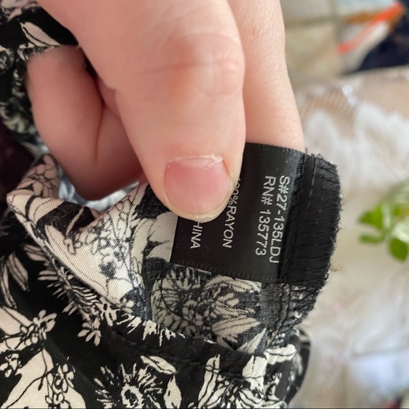 Olivaceous • Black & White Floral Open Back Mini Dress - Picture 12 of 12